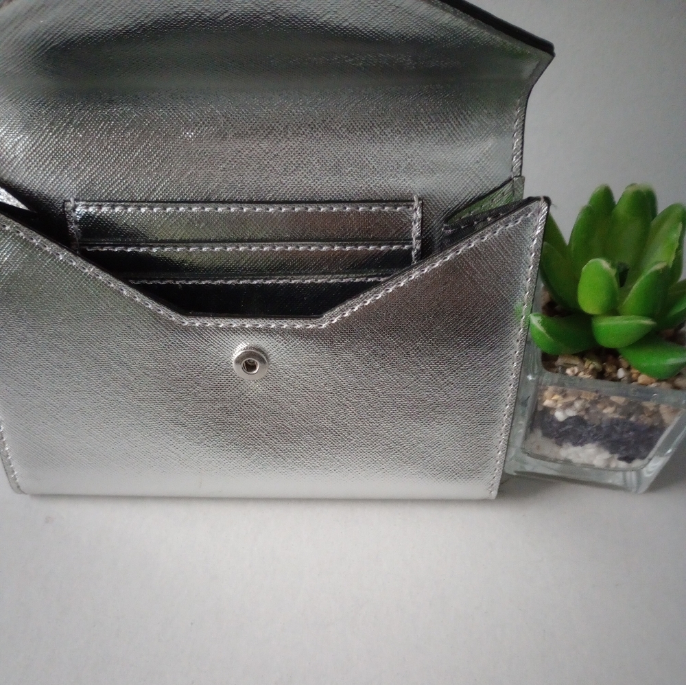Victoria's Secret Metallic silver 3 Card Holder Pouch Envelope Wallet … - Picture 6 of 9